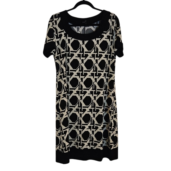Ronni Nicole Dresses & Skirts - Ronni Nicole Scoop Neck Geometric Black/Cream Print Sheath Stretch Dress size 12